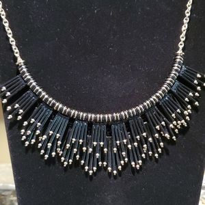 5/$22 NWOT Gothic Black and gold bib necklace